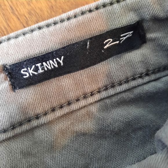 William Rast | Skinny Jeans | Faux Leather Details - Picture 2 of 7